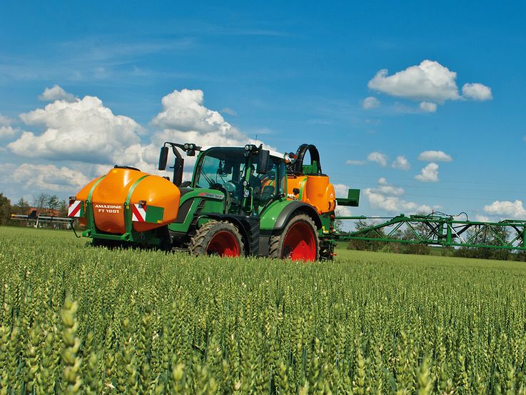 UF mit Frontank (1) Amazone_UF1201_FT1001_Fendt_1116672_d2_191025