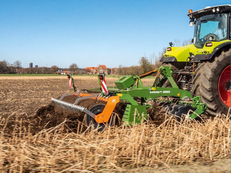 CatrosXL 03 (1) CatrosXL3003_Claas_d0_kw_P4014602_d1_210816